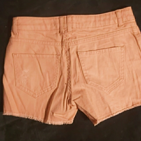 Pink jean shorts - Picture 2 of 6